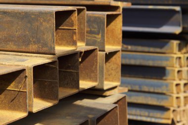 Metal ürünleri, Rusya depodaki paketlerine dikdörtgen kesit metal profil boru