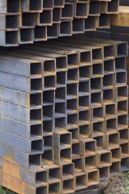Metal ürünleri, Rusya depodaki paketlerine dikdörtgen kesit metal profil boru