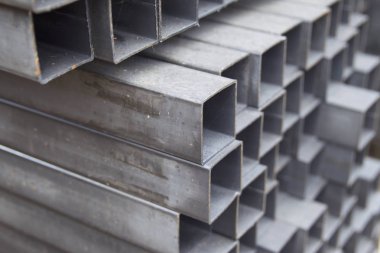 Metal ürünleri, Rusya depodaki paketlerine dikdörtgen kesit metal profil boru