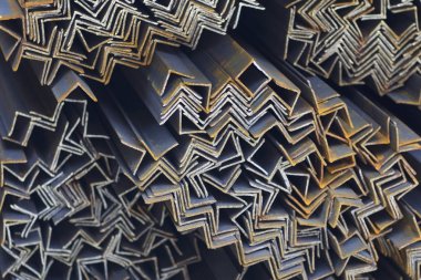 Metal profil açısı depodaki paketlerine metal ürünleri, Rusya Federasyonu