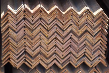 Metal profil açısı depodaki paketlerine metal ürünleri, Rusya Federasyonu