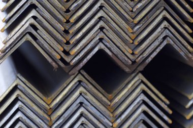 Metal profil açısı depodaki paketlerine metal ürünleri, Rusya Federasyonu