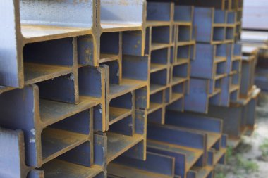 Metal profil kiriş depodaki paketlerine metal ürünleri, Rusya Federasyonu