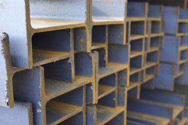 Metal profil kiriş depodaki paketlerine metal ürünleri, Rusya Federasyonu