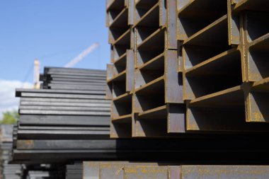 Metal profil kiriş depodaki paketlerine metal ürünleri, Rusya Federasyonu