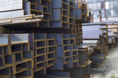 Metal profil kiriş depodaki paketlerine metal ürünleri, Rusya Federasyonu