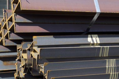 Metal profil kiriş depodaki paketlerine metal ürünleri, Rusya Federasyonu