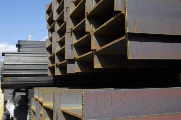 Metal profil kiriş depodaki paketlerine metal ürünleri, Rusya Federasyonu