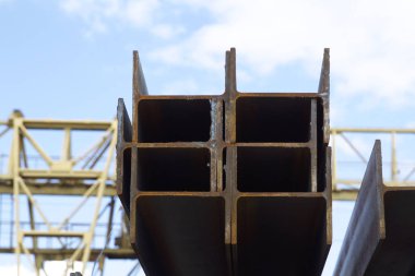 Metal profil kiriş depodaki paketlerine metal ürünleri, Rusya Federasyonu