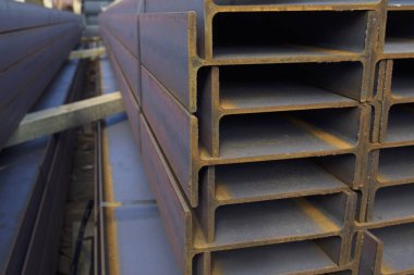 Metal profil kiriş depodaki paketlerine metal ürünleri, Rusya Federasyonu