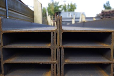 Metal profil kiriş depodaki paketlerine metal ürünleri, Rusya Federasyonu