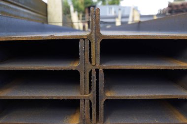 Metal profil kiriş depodaki paketlerine metal ürünleri, Rusya Federasyonu