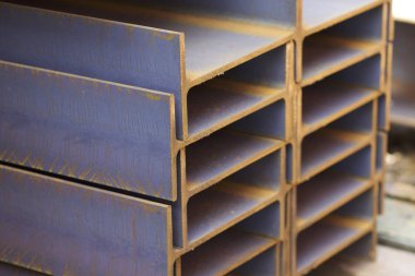 Metal profil kiriş depodaki paketlerine metal ürünleri, Rusya Federasyonu