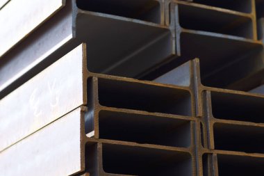 Metal profil kiriş depodaki paketlerine metal ürünleri, Rusya Federasyonu