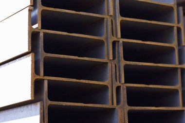 Metal profil kiriş depodaki paketlerine metal ürünleri, Rusya Federasyonu