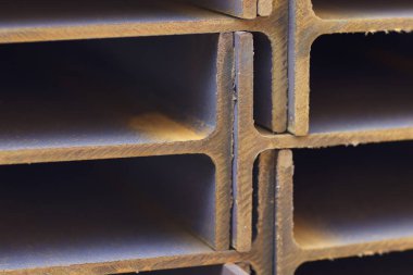 Metal profil kiriş depodaki paketlerine metal ürünleri, Rusya Federasyonu