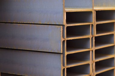 Metal profil kiriş depodaki paketlerine metal ürünleri, Rusya Federasyonu