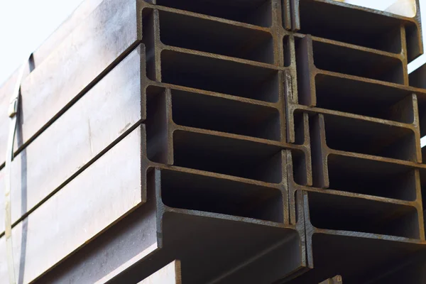 Metal profil kiriş depodaki paketlerine metal ürünleri, Rusya Federasyonu