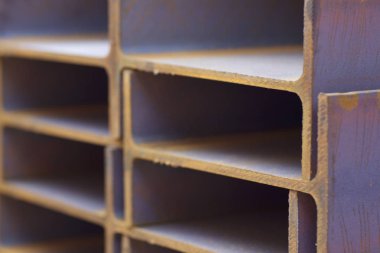 Metal profil kiriş depodaki paketlerine metal ürünleri, Rusya Federasyonu