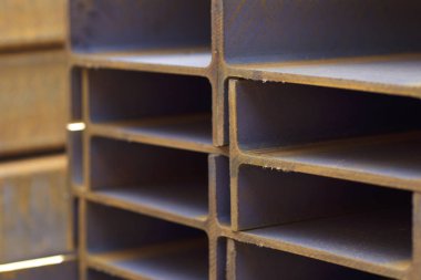 Metal profil kiriş depodaki paketlerine metal ürünleri, Rusya Federasyonu