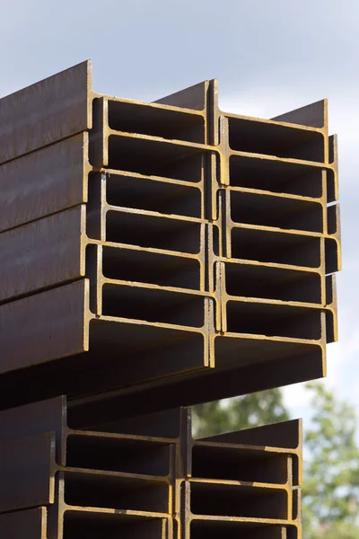 Metal profil kiriş depodaki paketlerine metal ürünleri, Rusya Federasyonu