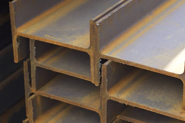 Metal profil kiriş depodaki paketlerine metal ürünleri, Rusya Federasyonu