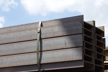 Metal profil kiriş depodaki paketlerine metal ürünleri, Rusya Federasyonu