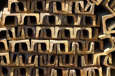 Metal profil kanal depodaki paketlerine metal ürünleri, Rusya Federasyonu