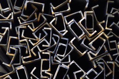 Metal profil kanal depodaki paketlerine metal ürünleri, Rusya Federasyonu