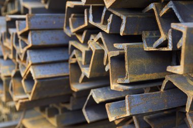 Metal profil kanal depodaki paketlerine metal ürünleri, Rusya Federasyonu