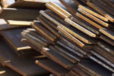 Metal profil şerit depodaki paketlerine metal ürünleri, Rusya Federasyonu