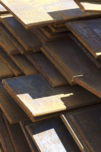 Metal profil şerit depodaki paketlerine metal ürünleri, Rusya Federasyonu