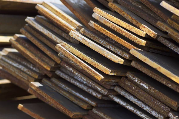 Metal profil şerit depodaki paketlerine metal ürünleri, Rusya Federasyonu