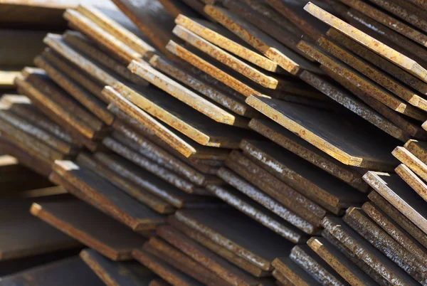 Metal profil şerit depodaki paketlerine metal ürünleri, Rusya Federasyonu