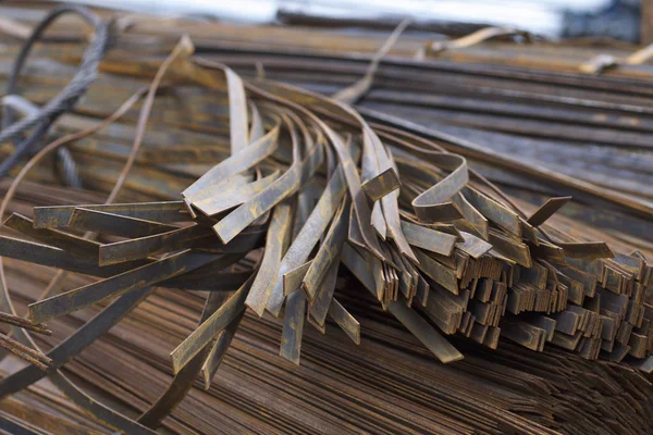 Metal profil şerit depodaki paketlerine metal ürünleri, Rusya Federasyonu