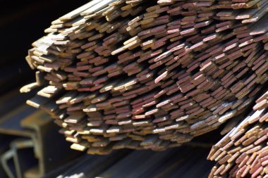 Metal profil şerit depodaki paketlerine metal ürünleri, Rusya Federasyonu