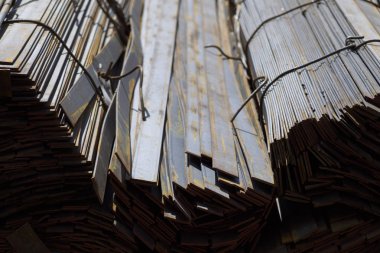 Metal profil şerit depodaki paketlerine metal ürünleri, Rusya Federasyonu