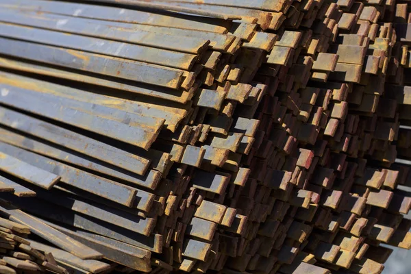 Metal profil şerit depodaki paketlerine metal ürünleri, Rusya Federasyonu