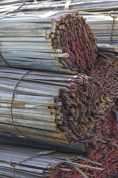 Metal profil şerit depodaki paketlerine metal ürünleri, Rusya Federasyonu