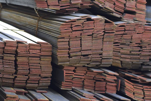 Metal profil şerit depodaki paketlerine metal ürünleri, Rusya Federasyonu