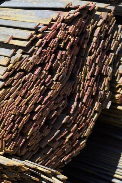 Metal profil şerit depodaki paketlerine metal ürünleri, Rusya Federasyonu