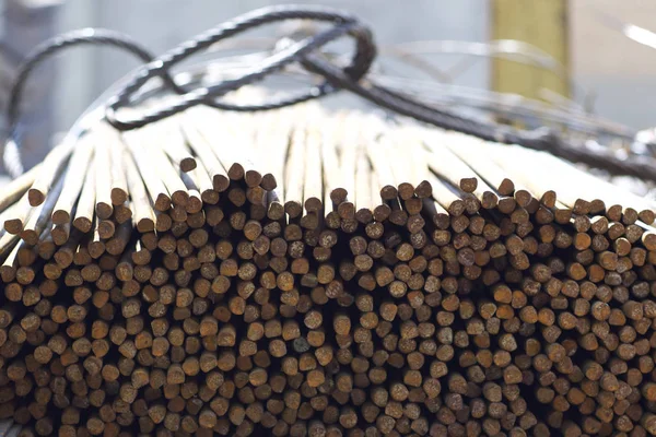 Metal ürünleri, Rusya depodaki paketlerine yuvarlak bölümünün metal profil