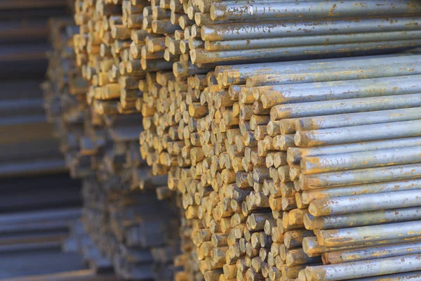 Metal ürünleri, Rusya depodaki paketlerine yuvarlak bölümünün metal profil