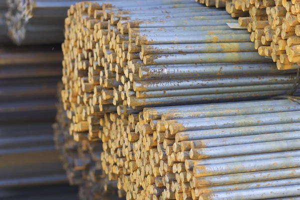 Metal ürünleri, Rusya depodaki paketlerine yuvarlak bölümünün metal profil