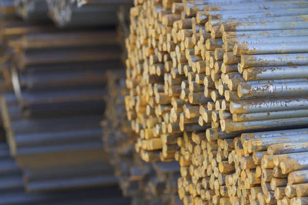 Metal ürünleri, Rusya depodaki paketlerine yuvarlak bölümünün metal profil