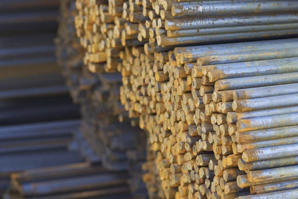 Metal ürünleri, Rusya depodaki paketlerine yuvarlak bölümünün metal profil