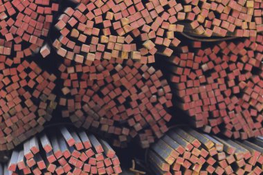 Metal ürünleri, Rusya depodaki paketleri meydanda metal profil