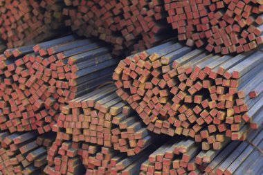 Metal ürünleri, Rusya depodaki paketleri meydanda metal profil