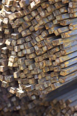 Metal ürünleri, Rusya depodaki paketleri meydanda metal profil