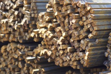 Metal ürünleri, Rusya depodaki paketleri meydanda metal profil